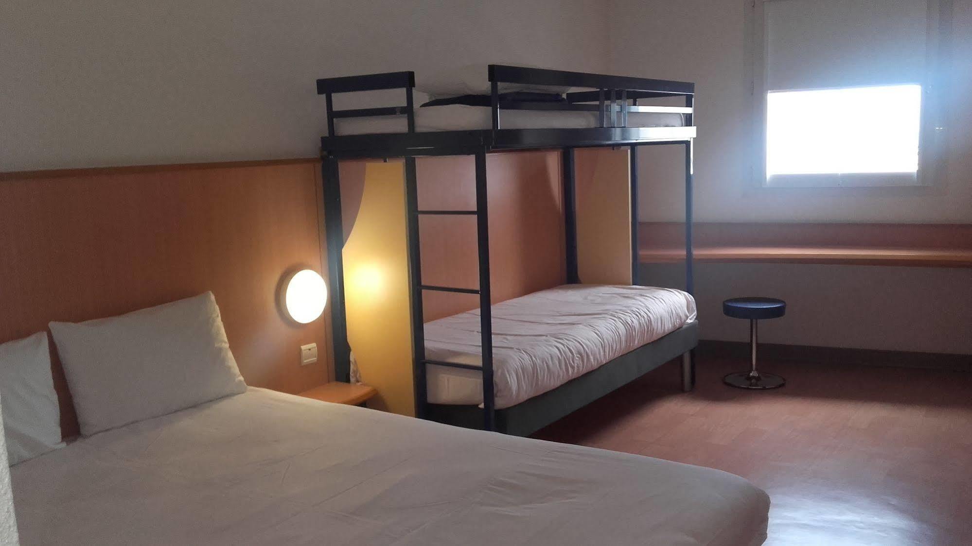 Hotel Ibis Budget Californie Lenval 2*