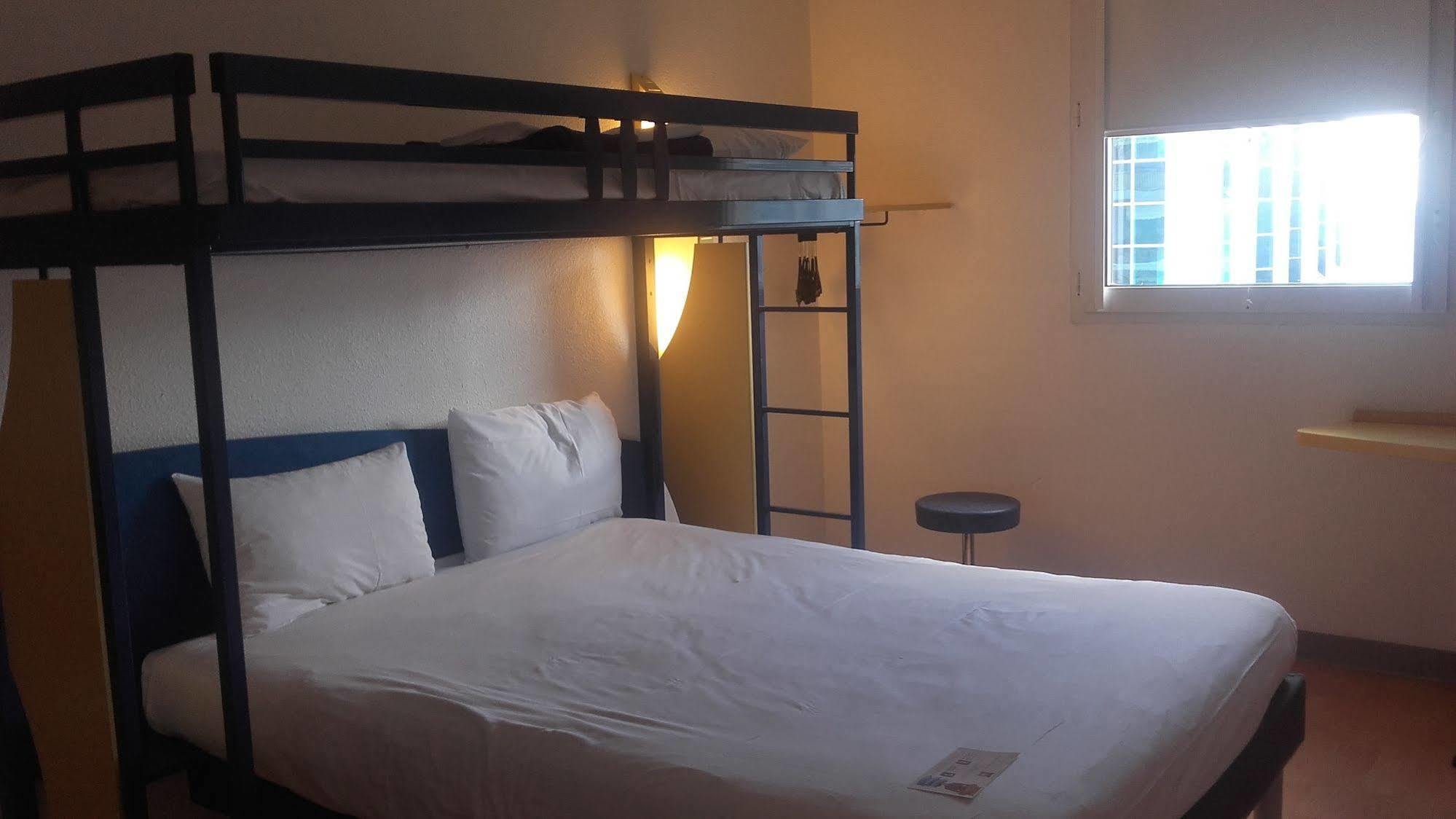 Ibis Budget Californie Lenval 2*
